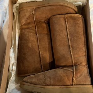 Ugg size 7 tall chesnut boots